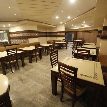 Picket And Bhaskar Hotels Pvt Ltd Srikakulam Eksteriør billede